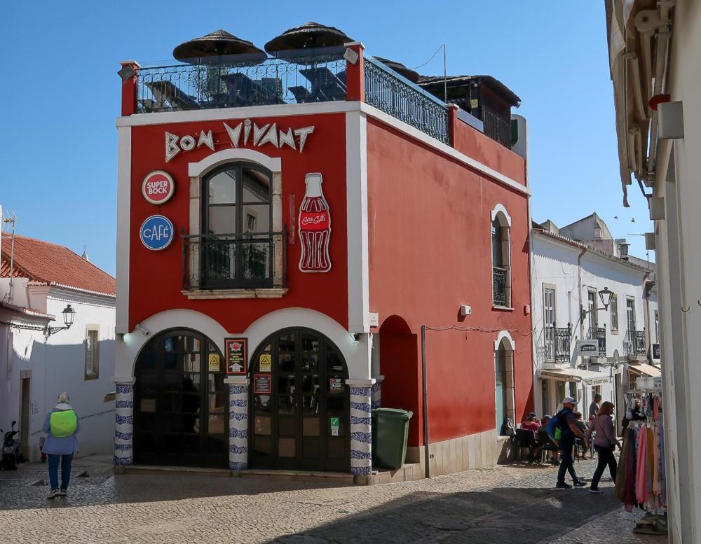 In The Old Town Close To The Beach Lagos Bagian luar foto